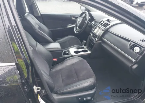 2013 Toyota Camry Se z USA, uszkodzony, nr VIN 4T1BF1FK0DU645487